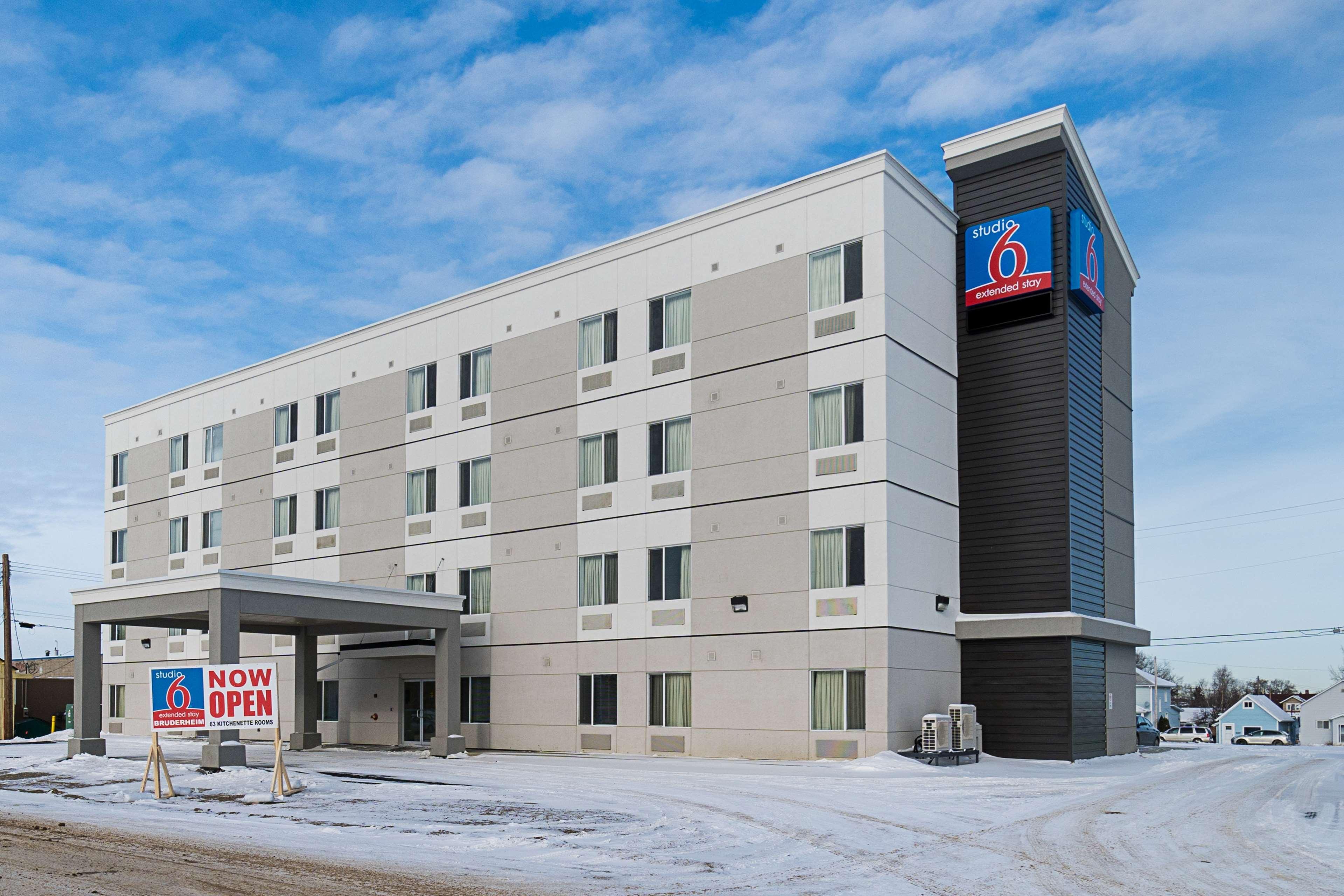 Studio 6-Bruderheim, Ab Bruederheim Exterior foto