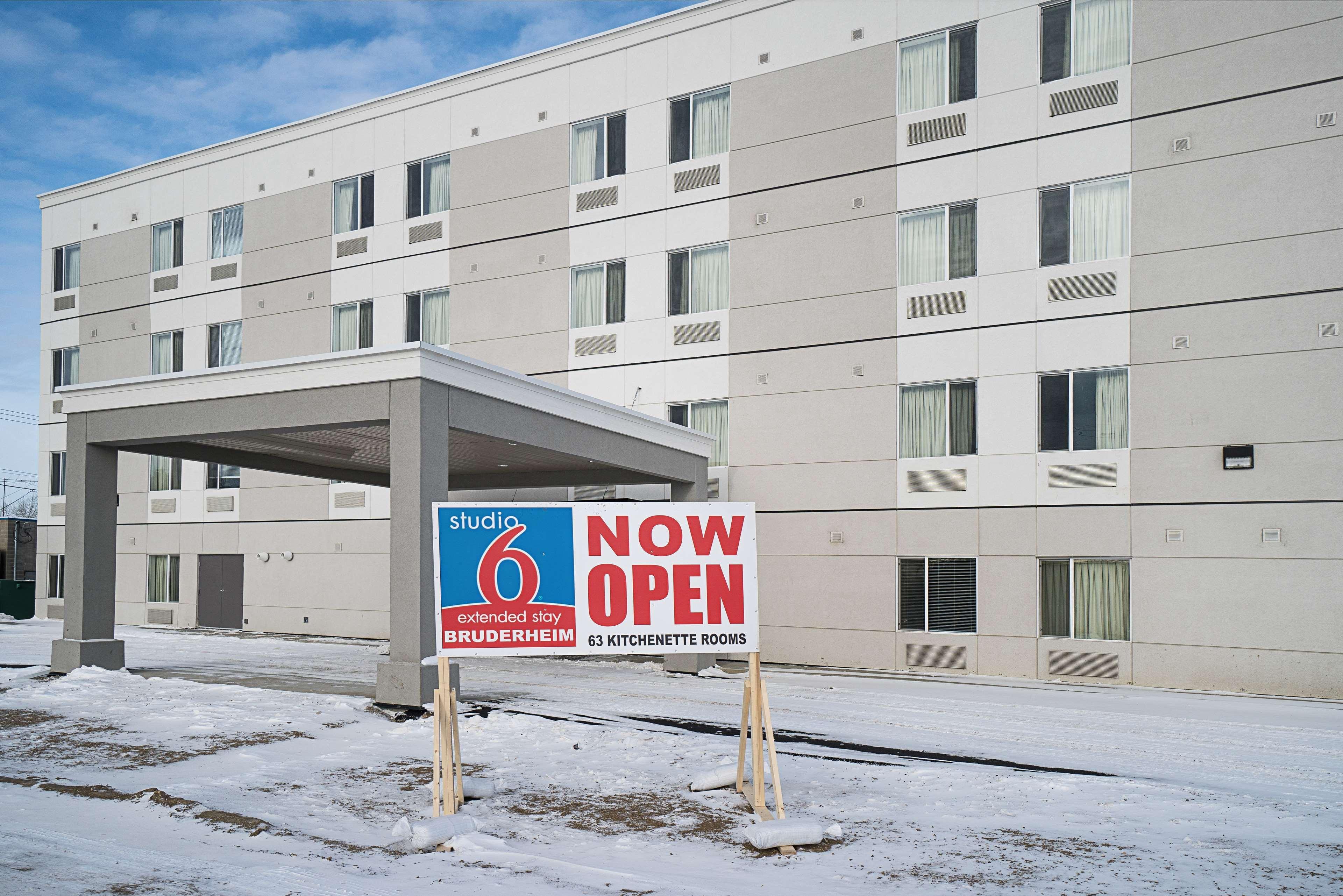 Studio 6-Bruderheim, Ab Bruederheim Exterior foto